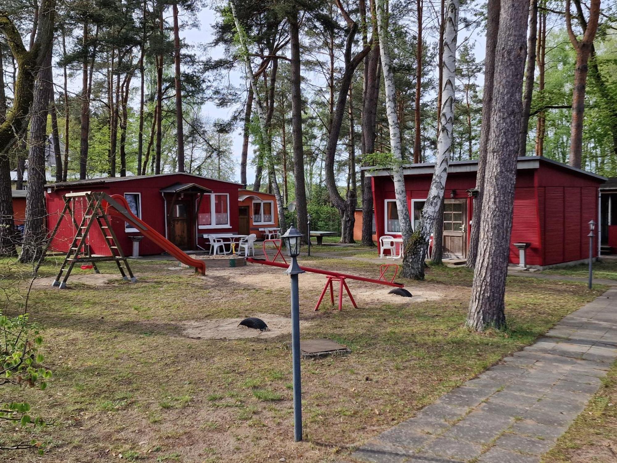 Ferienanlage "Am Sidowsee" ฮิมเมลพ์ฟอร์ท ภายนอก รูปภาพ